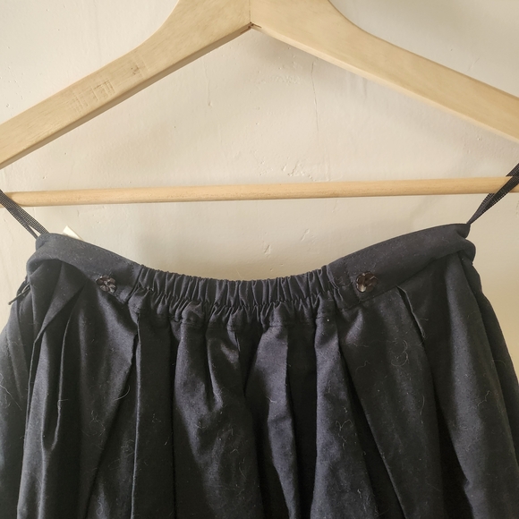 BtSSB Flower Cart Embroidery Skirt Black/White - Picture 5 of 7